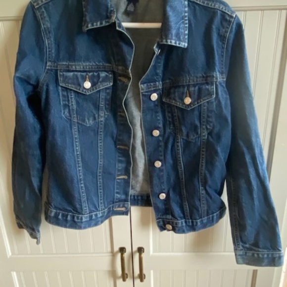 GAP Jackets & Blazers - Gap denim jacket size small
